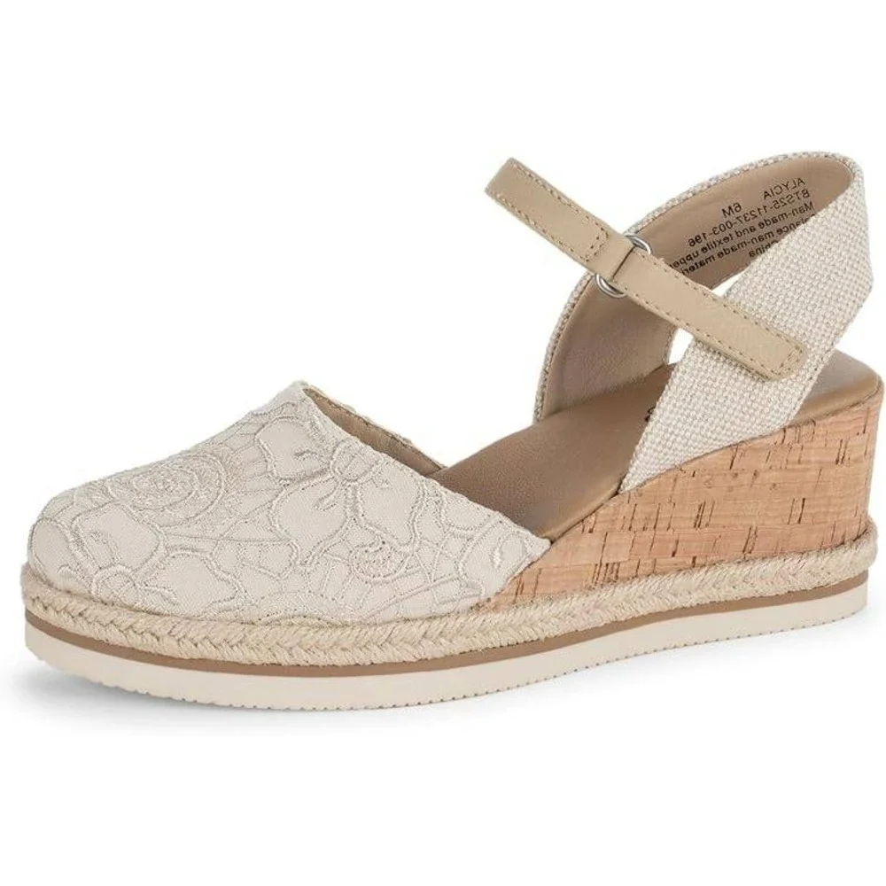 Baretraps Alycia Womens Cream Floral Lace Closed Toe Wedge Sandals Size 7M NEW
